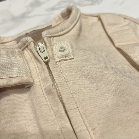 Woombie Beige Cream Convertible Swaddle - Picture 4 of 7